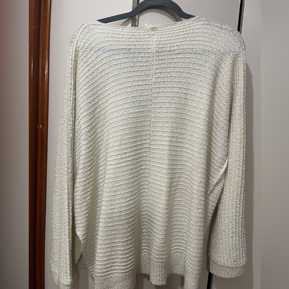 Off white sweater - Picture 2 of 3